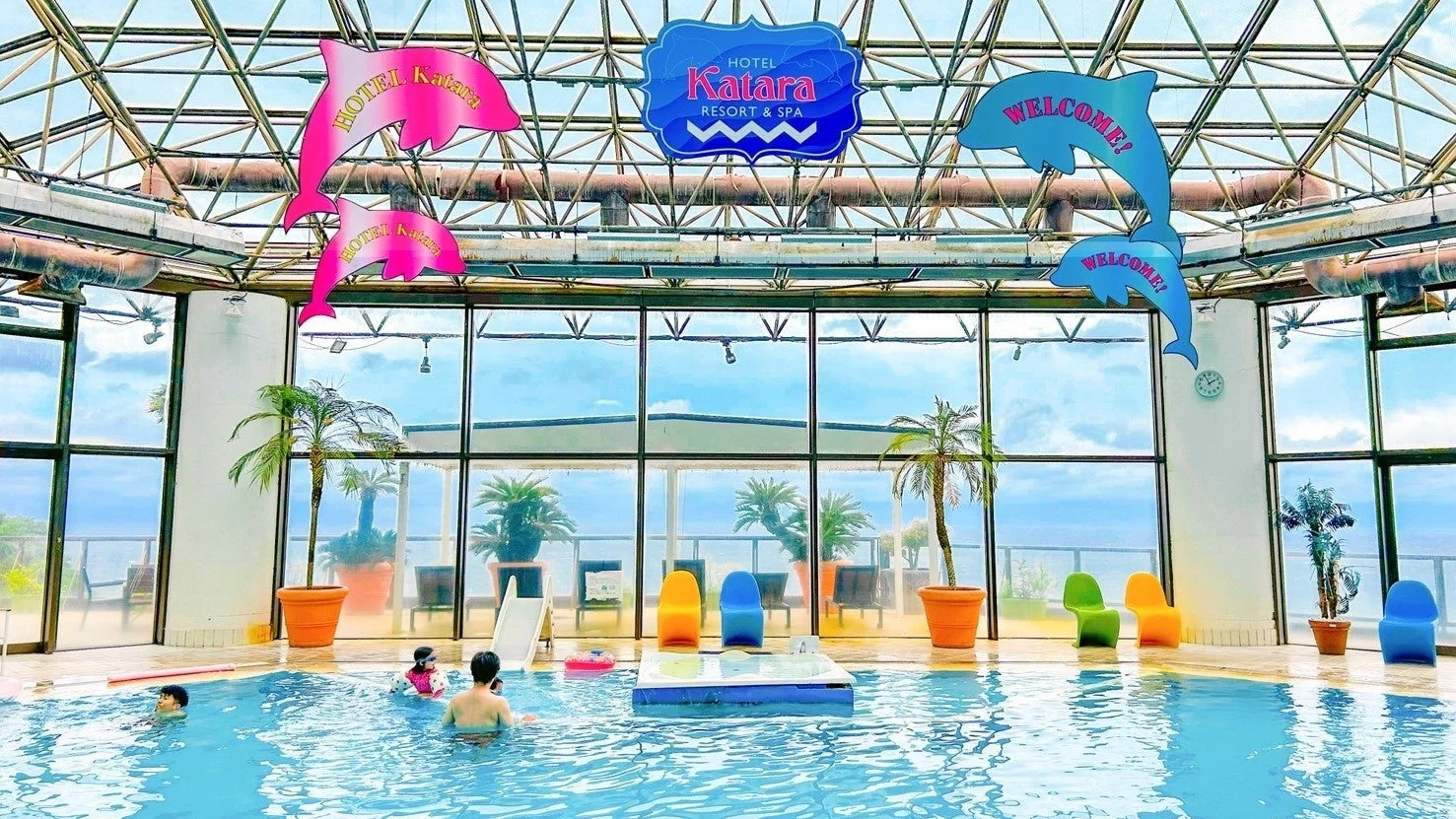 ホテルカターラRESORT＆SPAの屋内プール