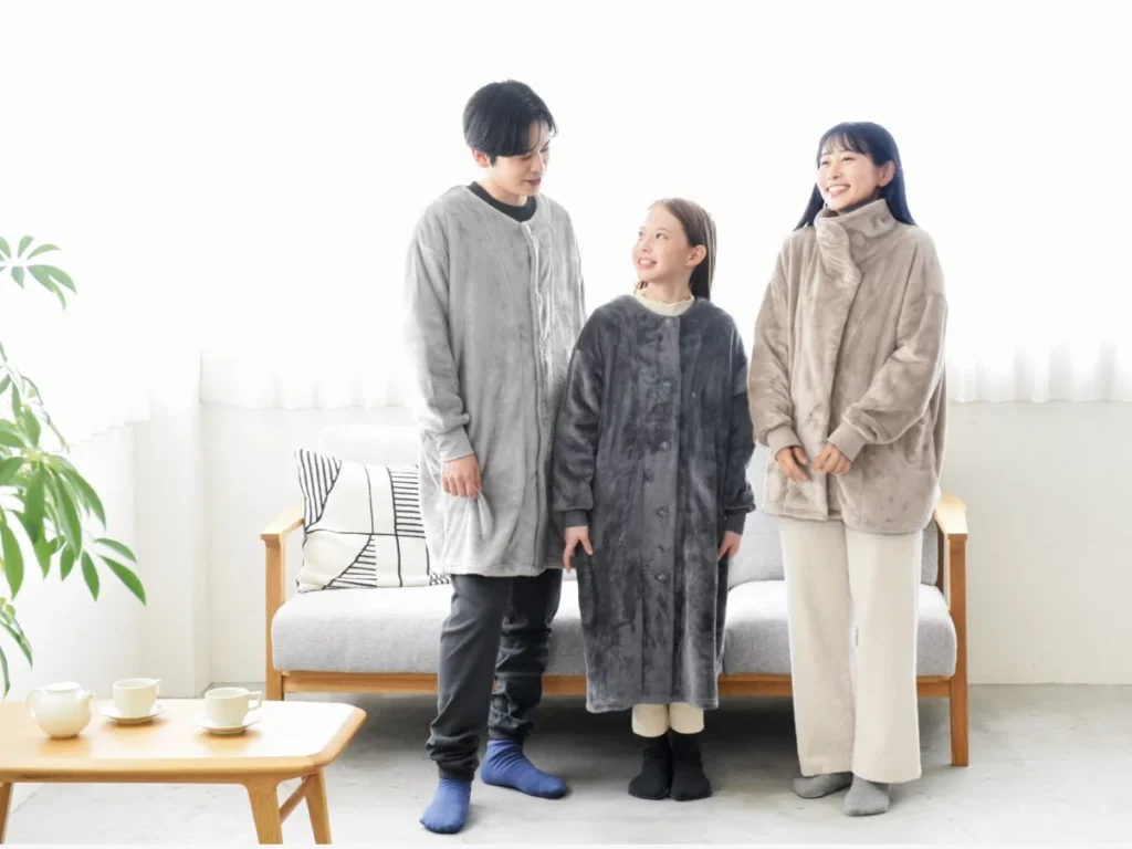 累計5.5万枚突破！『着る伝説の毛布』に新デザインとキッズ用「はく毛布」が登場