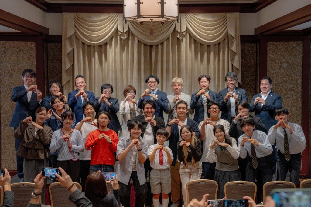 小学生・高校生・大学生から現役学生起業家まで、10組の「問い」が社会と出会う「クエスチューブサミット2026」初開催