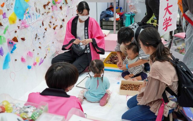 十文字学園女子大学の学生が「こどもの居場所フェア埼玉」に参加