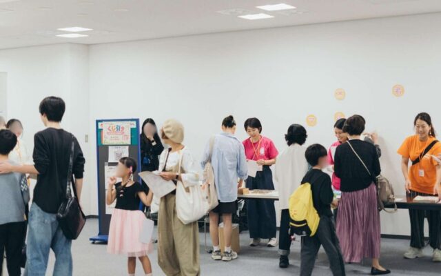 「褒育者マルシェ」初開催に231名が来場。保育者が「自分のための時間」を過ごす一日に