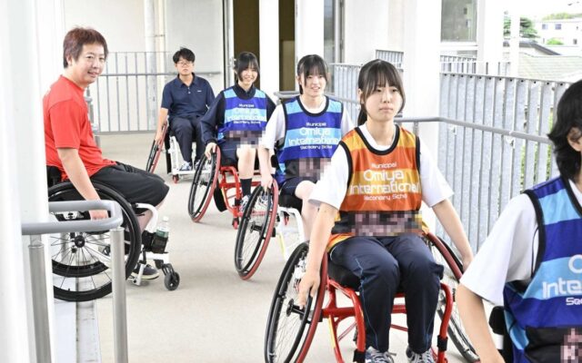 車いすで知った視点が、ほかの分野を考える入口に