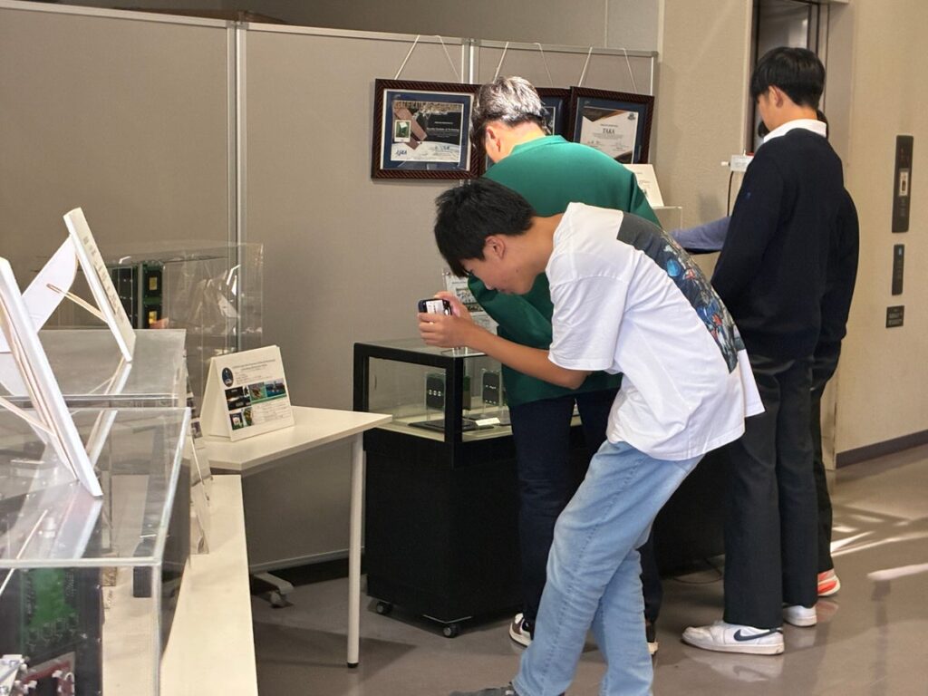 キッザニア福岡、中・高生対象の産官学連携ワークショップを開催～「宇宙」分野を体感！新たに“北九州会場”開設や自作モデルロケットの発射体験も実施～