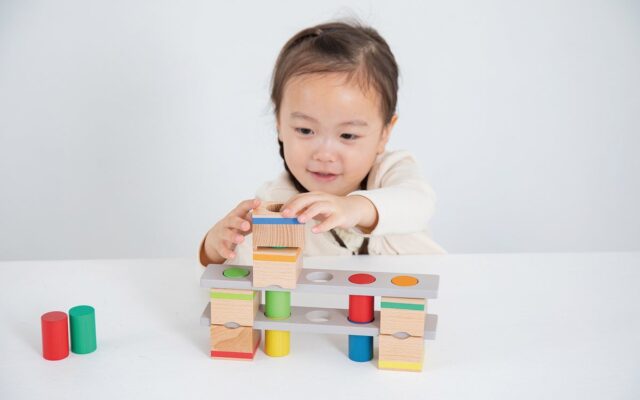 【おもちゃのスペシャリストが選定】こどもの想像力を引き出す！『Feel-Good Cubes Poton-フィールグッド キューブス ポトン-』がグッド・トイ2026を受賞